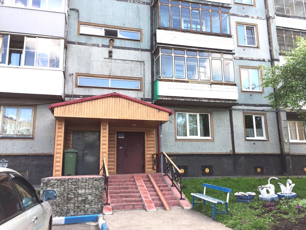 Apartment Tsiolkovskogo 27 Nowokusnezk Exterior foto